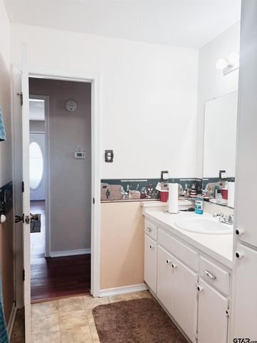 492 County Road 1947, Yantis, TX 75497