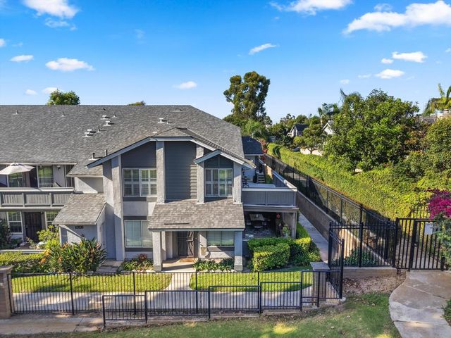18242 Parkview Lane 208, Huntington Beach, CA 92648