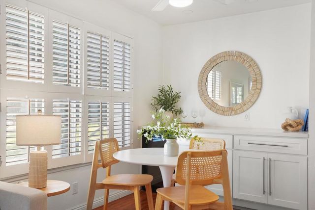 18242 Parkview Lane 208, Huntington Beach, CA 92648