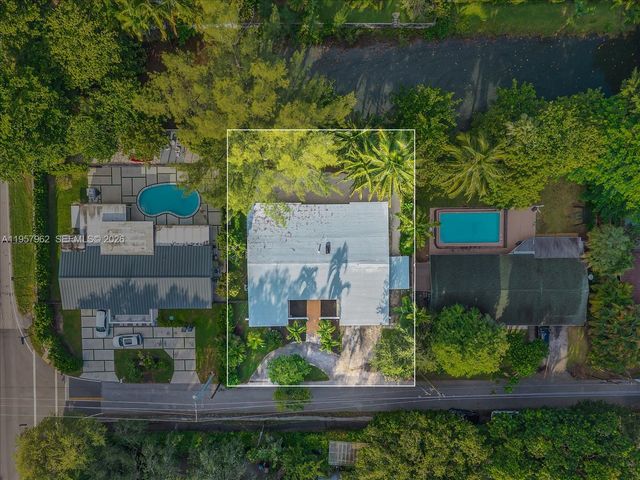 7132 SW 65th Ave, South Miami, FL 33143