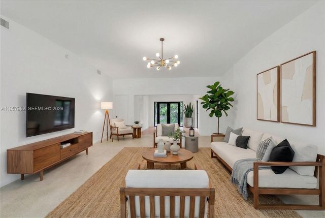 7132 SW 65th Ave, South Miami, FL 33143