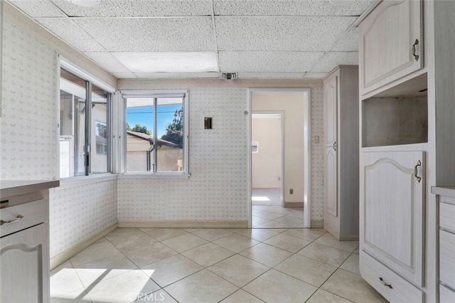 141 S Beachwood Drive, Burbank, CA 91506