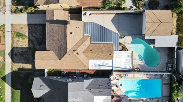 141 S Beachwood Drive, Burbank, CA 91506