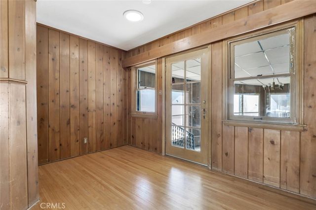141 S Beachwood Drive, Burbank, CA 91506