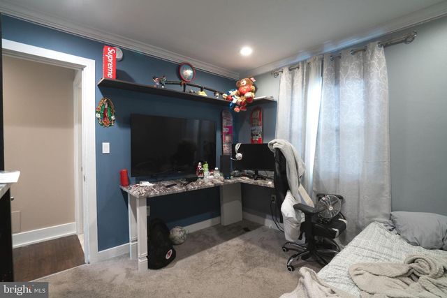 1114 S DICKENSON AVE, Sterling, VA 20164