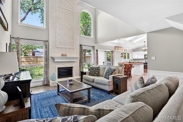 246 Westridge Parc Lane, Ellisville, MO 63021