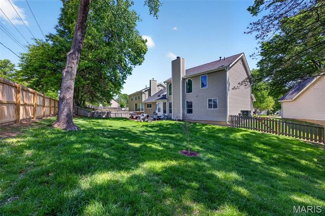 246 Westridge Parc Lane, Ellisville, MO 63021