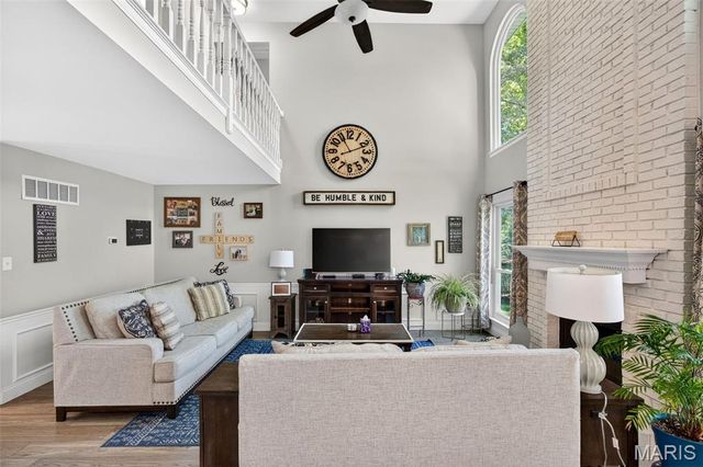 246 Westridge Parc Lane, Ellisville, MO 63021
