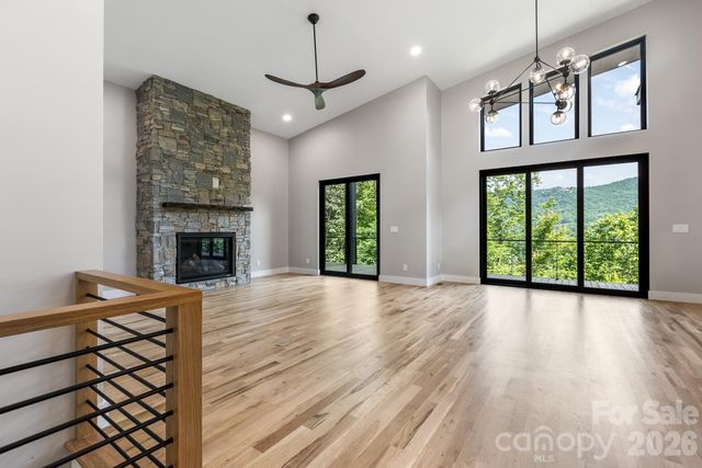 60 King Horn Ridge, Waynesville, NC 28785
