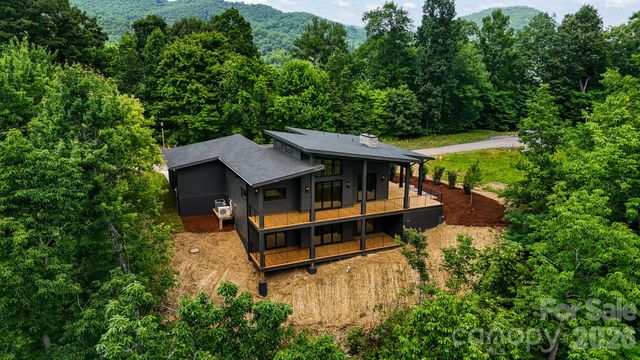 60 King Horn Ridge, Waynesville, NC 28785