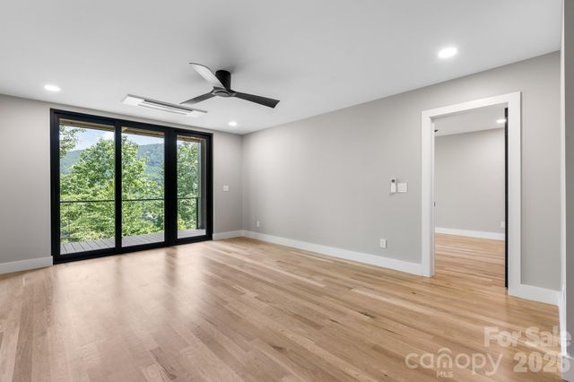60 King Horn Ridge, Waynesville, NC 28785