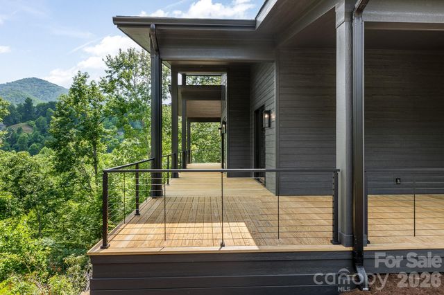 60 King Horn Ridge, Waynesville, NC 28785