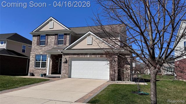 912 Petersburg Drive, Canton, MI 48188