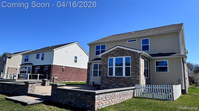 912 Petersburg Drive, Canton, MI 48188