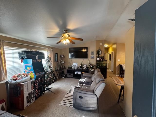 2900 Fairview Road 4, Hollister, CA 95023