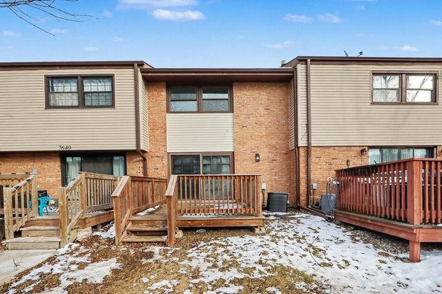 7644 S Cork Avenue, Justice, IL 60458