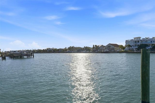 544 PINELLAS BAYWAY S TH13, Tierra Verde, FL 33715