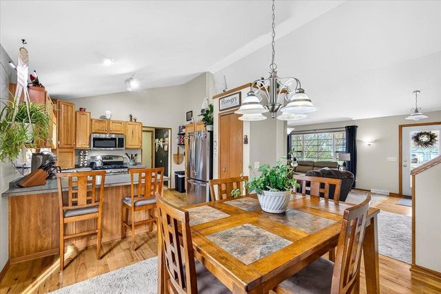 268 Meadow Lane, Poynette, WI 53955