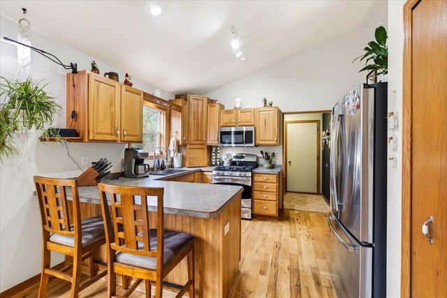 268 Meadow Lane, Poynette, WI 53955
