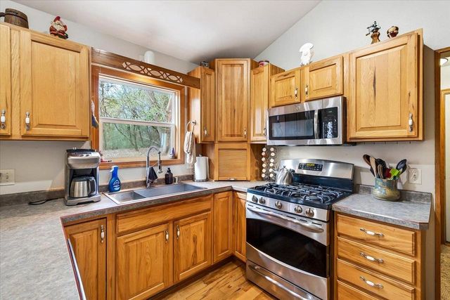 268 Meadow Lane, Poynette, WI 53955