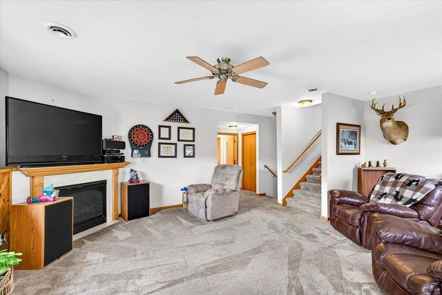 268 Meadow Lane, Poynette, WI 53955