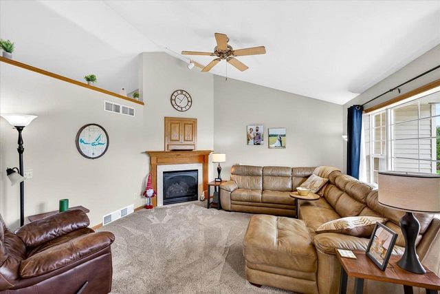 268 Meadow Lane, Poynette, WI 53955