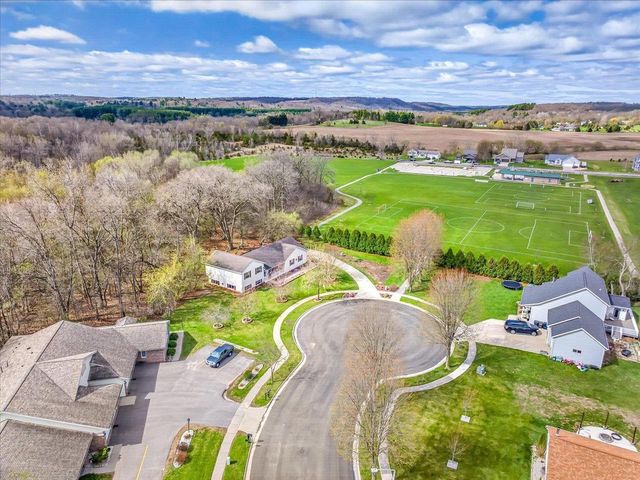 268 Meadow Lane, Poynette, WI 53955