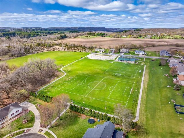 268 Meadow Lane, Poynette, WI 53955