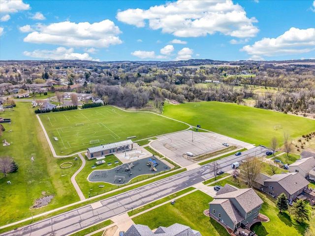 268 Meadow Lane, Poynette, WI 53955