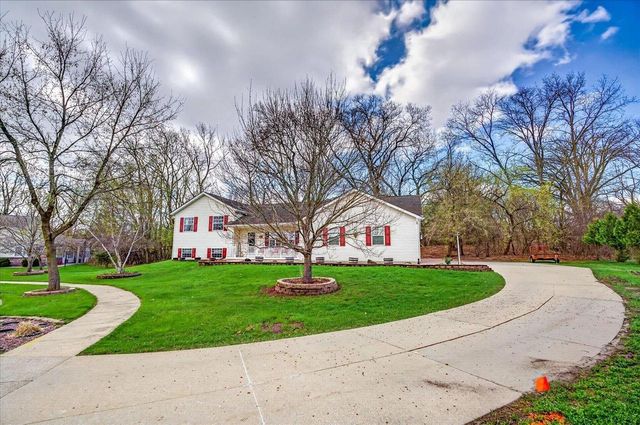 268 Meadow Lane, Poynette, WI 53955