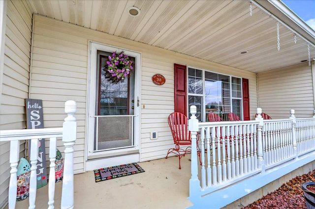 268 Meadow Lane, Poynette, WI 53955