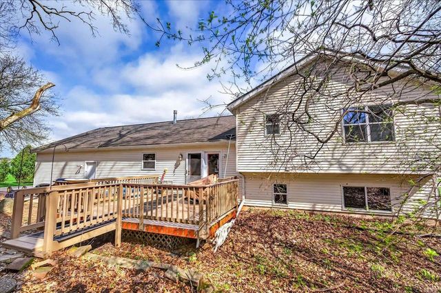 268 Meadow Lane, Poynette, WI 53955