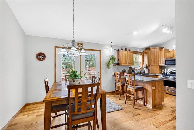 268 Meadow Lane, Poynette, WI 53955