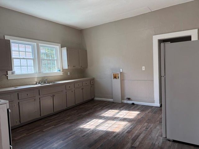 293 4th Street, Cedartown, GA 30125