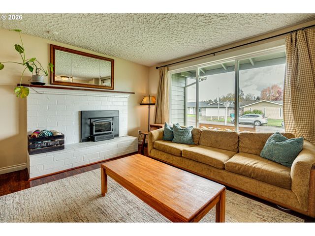 107 Nw 102ND St, Vancouver, WA 98685