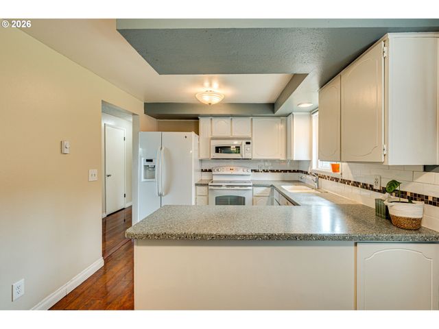 107 Nw 102ND St, Vancouver, WA 98685