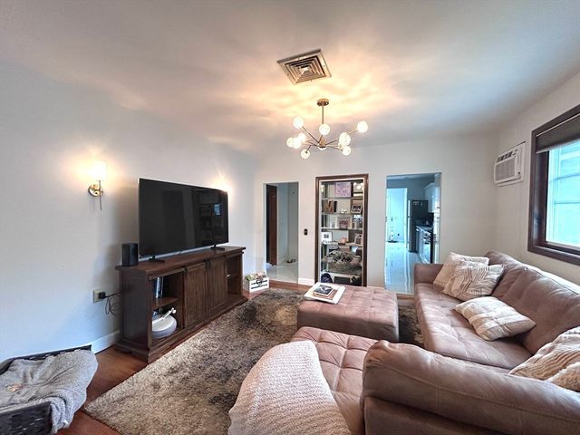 144 Cleveland Ave 2, Braintree, MA 02184