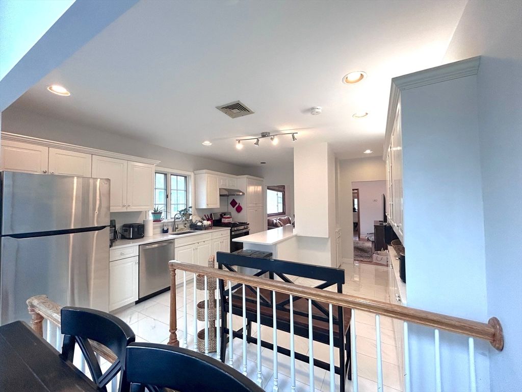144 Cleveland Ave 2, Braintree, MA 02184