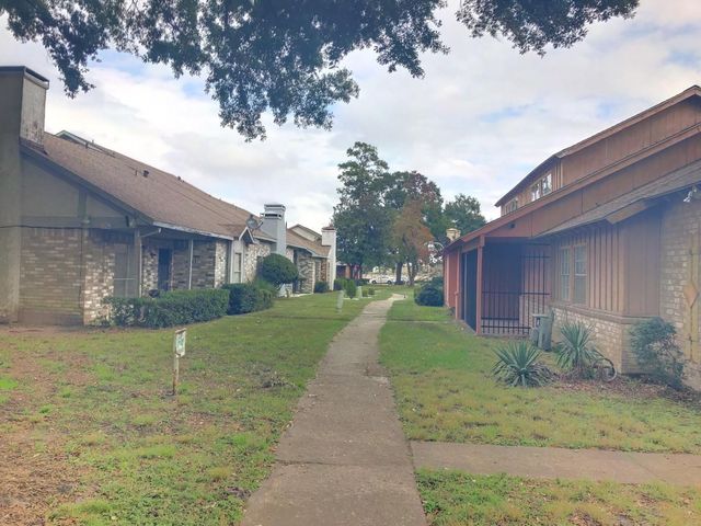 12335 W Village Drive A, Houston, TX 77039