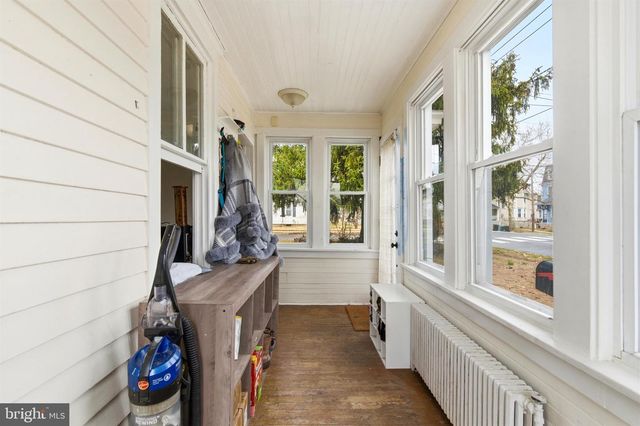 605 BROAD ST, Beverly, NJ 08010