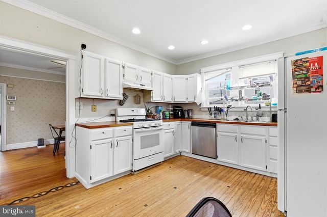 605 BROAD ST, Beverly, NJ 08010