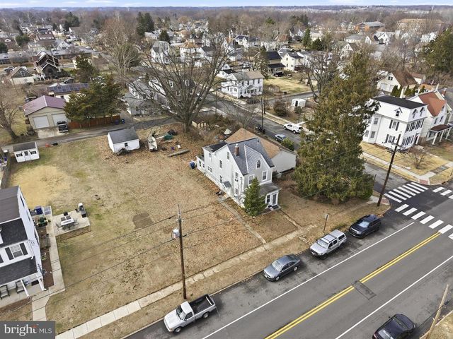 605 BROAD ST, Beverly, NJ 08010