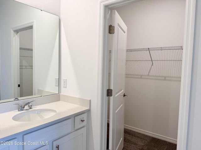 917 Castleford Avenue NE, Palm Bay, FL 32905