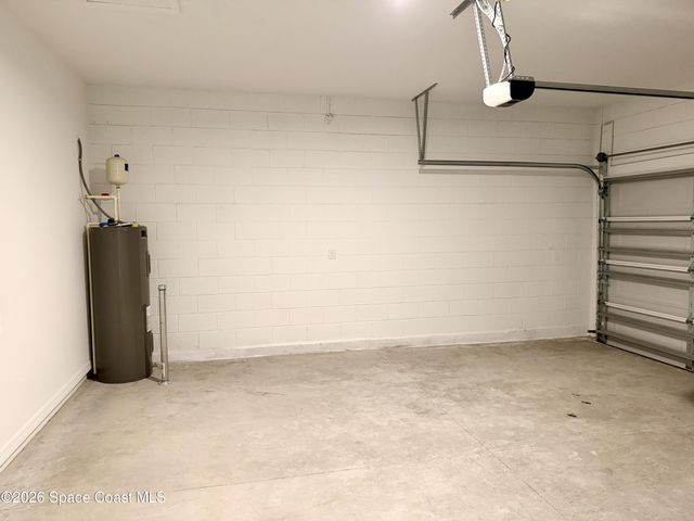 917 Castleford Avenue NE, Palm Bay, FL 32905