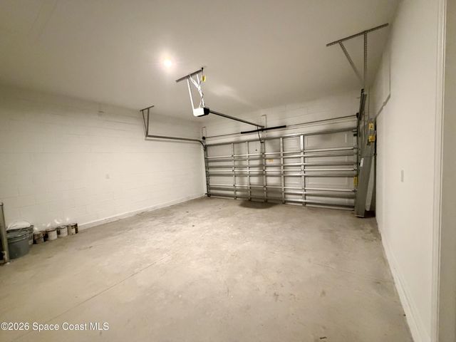 917 Castleford Avenue NE, Palm Bay, FL 32905