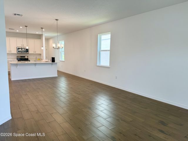 917 Castleford Avenue NE, Palm Bay, FL 32905