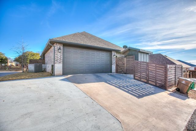 9 Southridge Drive, San Angelo, TX 76904