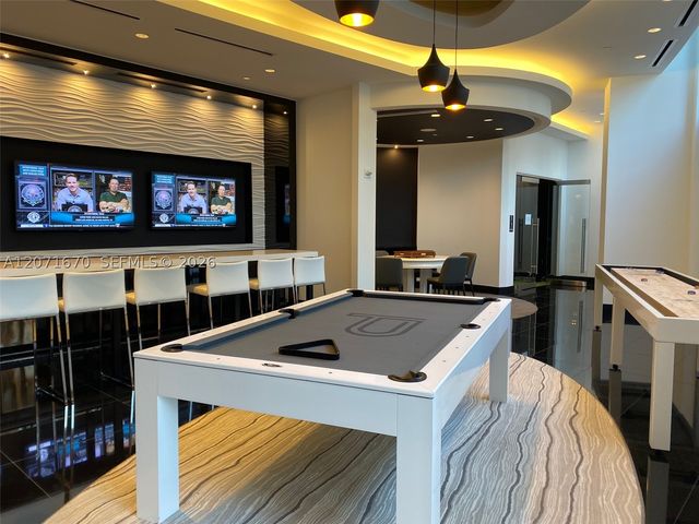 851 NE 1st Ave 2501, Miami, FL 33132