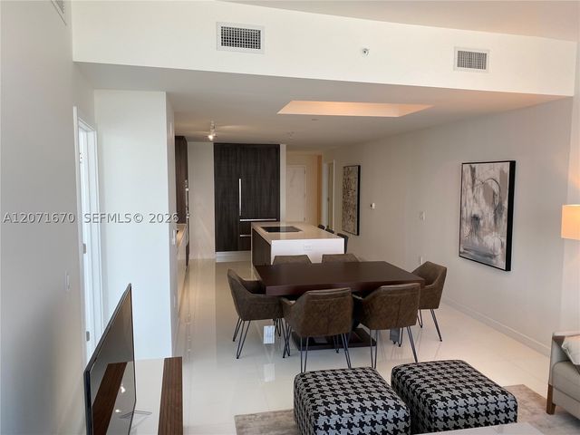 851 NE 1st Ave 2501, Miami, FL 33132