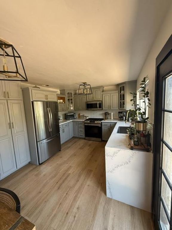 13928 Gardenland Avenue, Bellflower, CA 90706 — photo 4